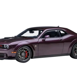Autoart 1:18 Dodge Challenger R/T Scat Pack Widebody 2022 Metallic Purple